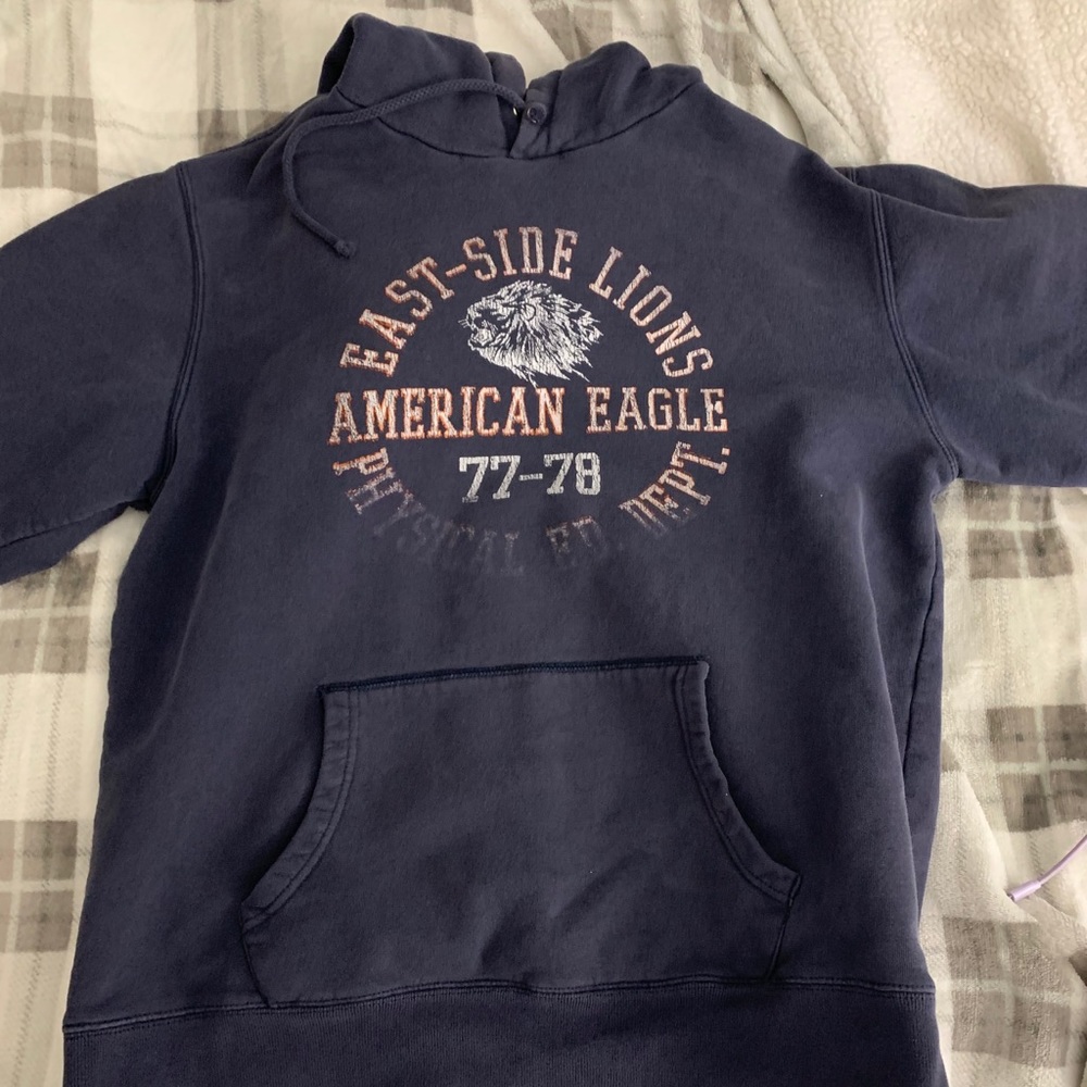 AE men’s sweatshirt